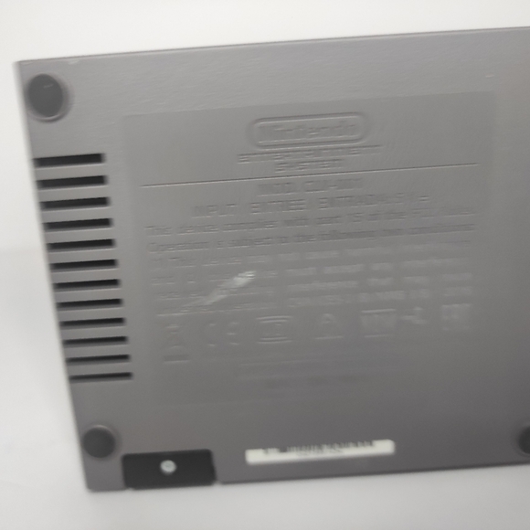 Nintendo NES Classic Edition Mini Console w/ Controller, 2016 - Picture 7 of 12